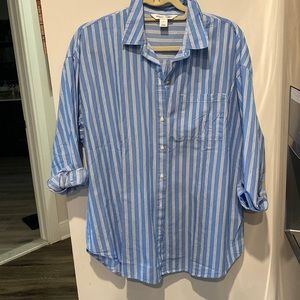 Old Navy Boyfriend Shirt Size Medium